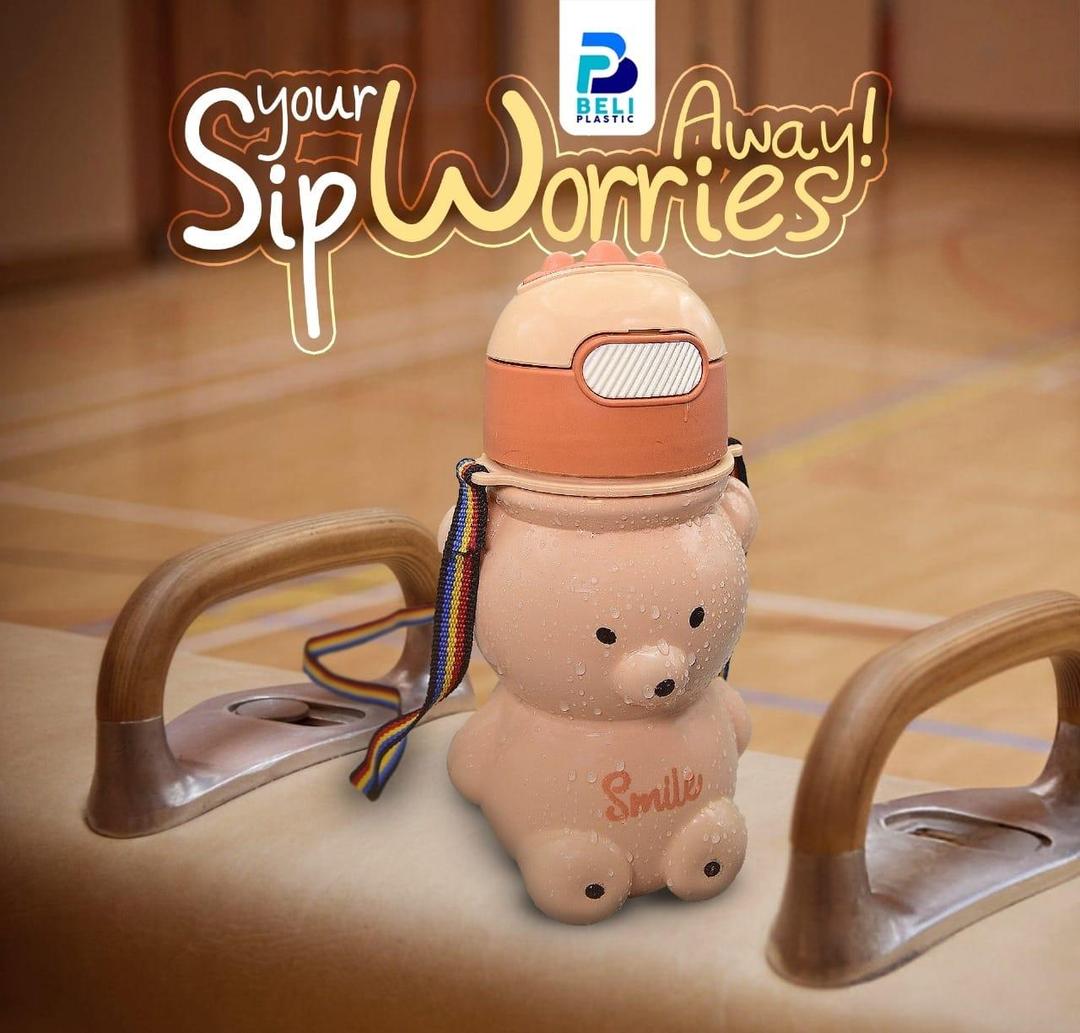 Kawaii Bear Water Bottle for Kids – Tumbler with Straw, Perfect for Summer & School! 🐻🌞