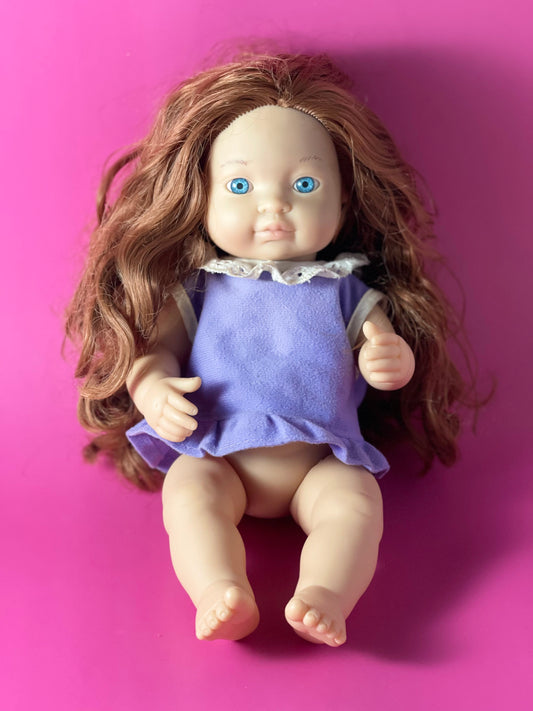 Lifelike Baby Doll with Blue Eyes and Brown Hair – Perfect Gift for Kids!