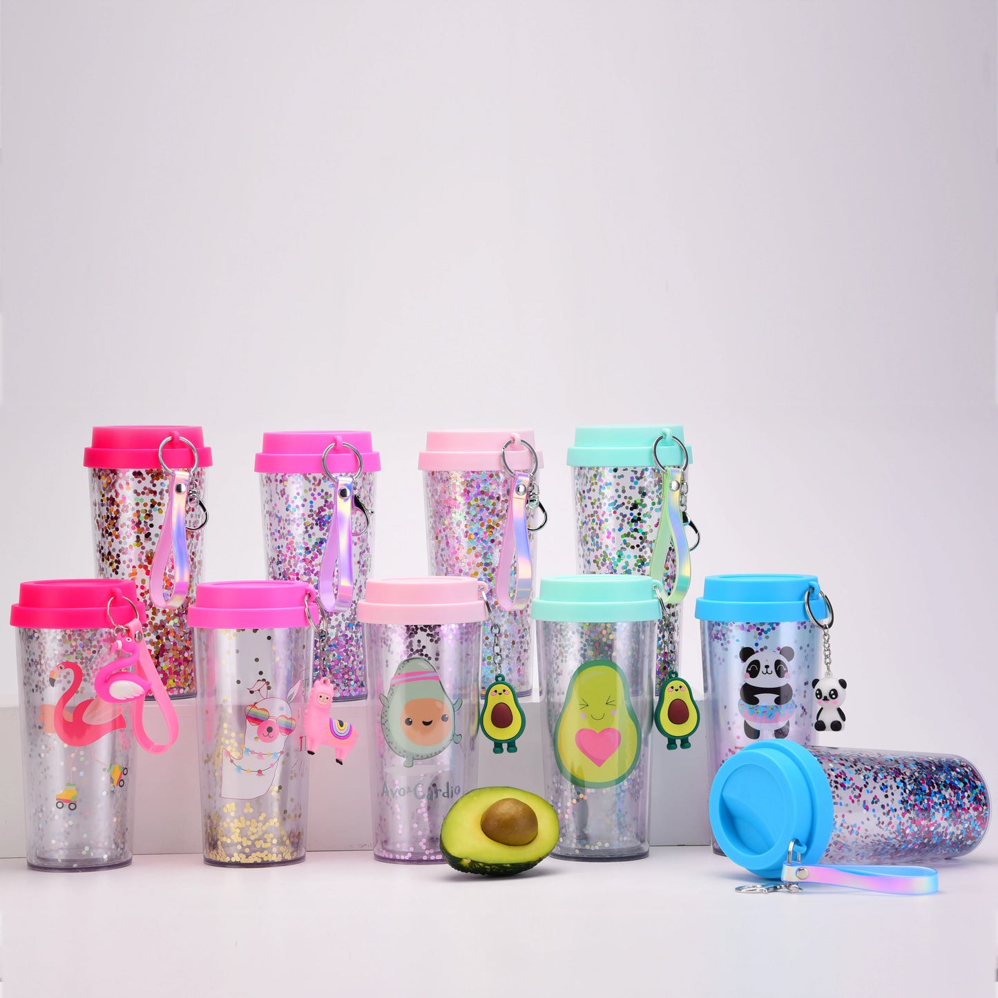 Glittery Travel Cups with Cute Keychains – Sparkle on the Go!